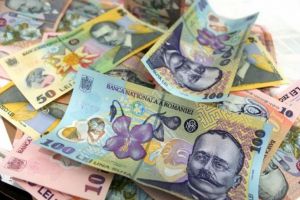 Absolvenţii pot beneficia de prima de inserţie în cuantum de 1.500 de lei