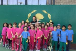 Simona Halep are grijă de viitorul tenisului românesc