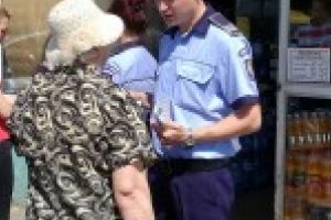 Pietele agroalimentare, supermarketurile sau mijloacele de transport in comun sunt preferate de hotii de buzunare