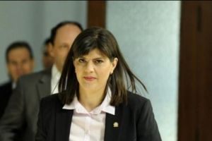 Răzgândire la Curtea Constituţională. Motivarea deciziei pentru revocarea şefei DNA nu va mai fi citită public, ci în spatele uşilor închise