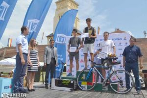 FOTO: La Crosul Olimpic Naţional de la Alba Iulia, peste 720 de participanţi | George Fleşer şi Roxana Panţa – primii la 15-19 ani, Bianca Molnar şi Daniel Scrob – câştigători la Open