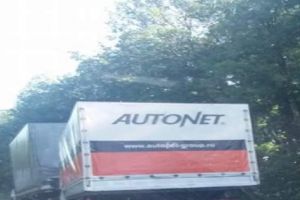 Carambol cu un tir şi trei dubiţe la Drăganu…