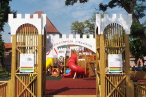 400 000 lei alocaţi pentru 10 spaţii de joacă în Târgu-Mureş