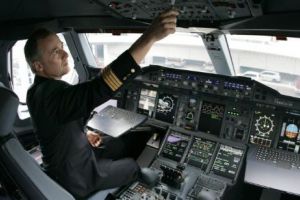 Companiile aeriene confruntate cu o AMENINȚARE fără rezolvare CUNOSCUTĂ. Vacanţele şi transporturile rapide ÎN PERICOL?