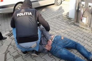 Hoţi din judeţul Argeş, prinşi în flagrant, de poliţiştii din Alba Iulia