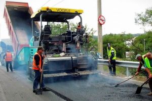 Asfaltare pe drumurile Sibiu – Cisnădie şi Sibiu – Cisnădioara. Restricţii în trafic