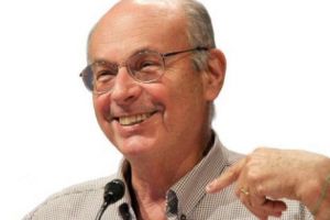 Reformatorul sistemului educaţional din Franţa vine în România 