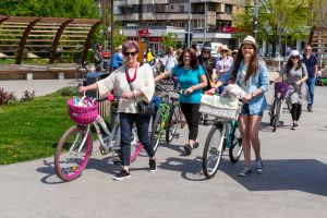 SkirtBike, expoziţie la Castel şi „Jurassic World: Fallen Kingdom” în acest weekend