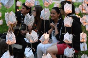 Orădenii sunt invitaţi la Festivalul Luminii, cu gulguţe, jonglerii cu focul şi „chităreală”, în Parcul Cetăţii