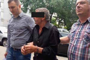 Crimă la Faraoani. Omorât cu mai multe lovituri de topor şi aruncat în drum