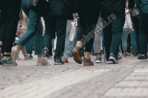 „Ambulanţa neagră” îi bântuie, încă, pe dâmboviţeni