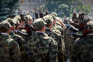 Armata recrutează! AJOFM Vâlcea, protocol de colaborare cu Centrul Militar Judeţean Vâlcea