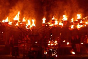 Deseară Sibiul e în flăcări – Prima zi de FITS e „infernală”