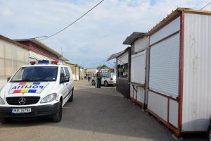 185 de unelte de pescuit pentru braconieri, ridicate din Bazarul Suceava