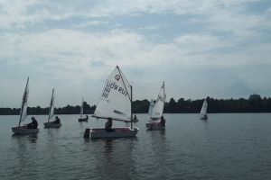 Pe lacul Siutghiol se desfasoara primul Campionat National clasa RS Terra din Romania