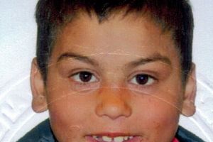 L-aţi văzut? Un copil de 9 ani este dat dispărut, după ce s-a pierdut de bunică, în Oradea