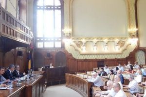 Plafoane maxime pentru sporuri, pentru trei instituţii subordonate Consiliului Judeţean Mureş