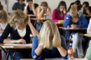 ÎNCEPE Evaluarea Naţională pentru elevii claselor a VIII-a. CÂT CONTEAZĂ la admiterea în clasa a IX-a