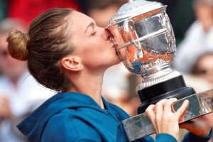 Victorie superbă la Roland Garros: Simona Halep a câştigat primul Grand Slam din carieră! (FOTO)