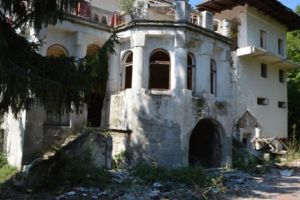 Tabere şcolare în ruină, pe cheltuiala statului