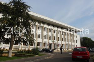 Licitatie la Consiliul Judetean Constanta. Iata ce cumpara  