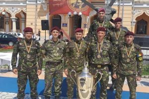 Paraşutiştii băcăuani, campioni la “Baştaniadă”