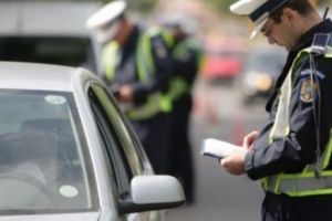 Șofer BEAT şi DROGAT la VOLAN în Capitală. URMĂRIRE ca în filme, în mijlocul câmpului. Poliţiştii au aplicat o AMENDĂ imensă