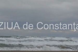Constanta:Salvatorii in alerta! Doi adolescenti s-au avantat in valuri la Corbu. Unul dintre ei nu a mai iesit 