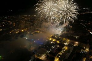 FOTO/ VIDEO: Spectacol de ARTIFICII la Alba Fest 2018®. Explozie de lumină şi culoare la cel mai aşteptat eveniment al anului de la Alba Iulia