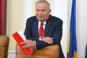 Retrospectiva săptămânii prin ochii lui Bihorel: Ianoş povesteşte cât de greu i-a fost să ducă PSD-iştii la miting