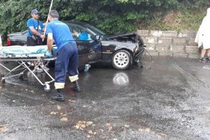 Un pilot şi doi spectatori, răniţi la Raliul Braşovului (Foto)