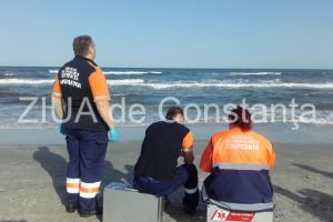 Operatiunile de cautare a adolescentului disparut in mare la Corbu au fost reluate. Mai multe echipaje participa la cautari 