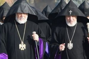 Armenia: Bătaie între suporterii şi adversarii conducerii Bisericii Armene 