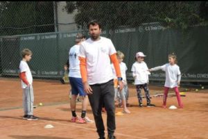 REGINA este în culmea fericirii. Lumea este la picioarele ei, inclusiv iubitul care a renunţat la afaceri ca să-i fie alături