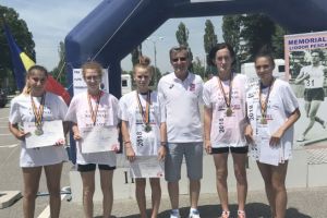 FOTO: CS Unirea Alba Iulia a dominat campionatele naţionale de marş! Opt medalii, record pentru clubul albaiulian, Ana Rodean – iarăşi campioană, Roxana Panţa – laureată de 5 ori!