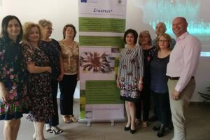 Perfecţionarea personalului din învăţământul special din judeţul Suceava în instituţii ...