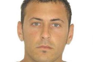 ALERTĂ: Tânăr de 30 de ani, de NEGĂSIT. Acesta este CĂUTAT de mai multe zile de POLIȚIȘTI