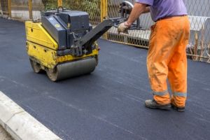 Incep asfaltarile pe strada Mircea cel Batran din Ploiesti