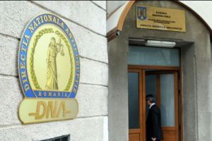 Procurorii DNA părăsesc CORABIA! După Uncheşelu, alţi procurori cer să PLECE din instituţie