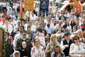 Sfinţire cu ştaif a Bisericii Sfântul Apostol Andrei (FOTO)