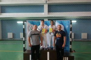 Un loc întâi – la echipe şi două locuri trei – la individual, pentru judoka legitimaţi la CS Unirea Alba Iulia, la Concursul Naţional U 11 de la Mangalia