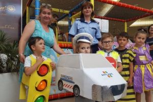 Politistii constanteni au ales Micul politist in cadrul proiectului Caravana Istetilor – stiu ma informez, deci sunt cel mai bun! (galerie foto)