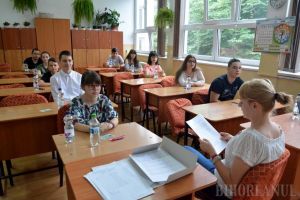 N-au rezistat emoţiilor! Peste 500 de elevi au absentat de la primul examen al Evaluării Naţionale (FOTO)