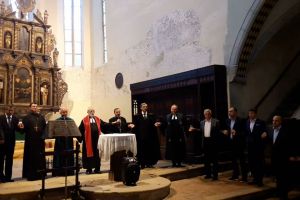 10 ani de la incendiul care a cuprins simbolul Bistriţei. Ce spun preotul Krauss şi primarul Creţu (VIDEO)