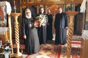 Parohia Târgu Secuiesc are un nou preot   Preotul Ștefan Niţu  a săvârşit  ultima slujbă în calitate de paroh al bisericii