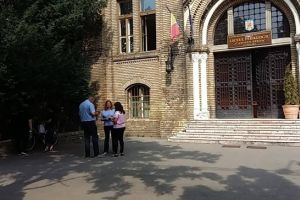 A inceput Evaluarea Nationala. Elevii au intrat in examen