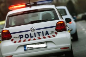 Permise de conducere reţinute de poliţişti