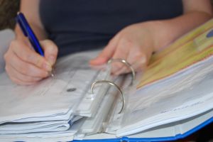 Numărul pensionarilor din judeţ, în scădere