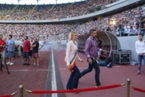 Firea huiduită, scrie presa internaţională. ”Regina” Halep, aclamată