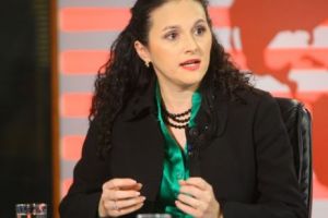 Alina Bica este nemulţumită de judecători.  Avocatul fostei şefe DIICOT a cerut recuzarea completului de judecată